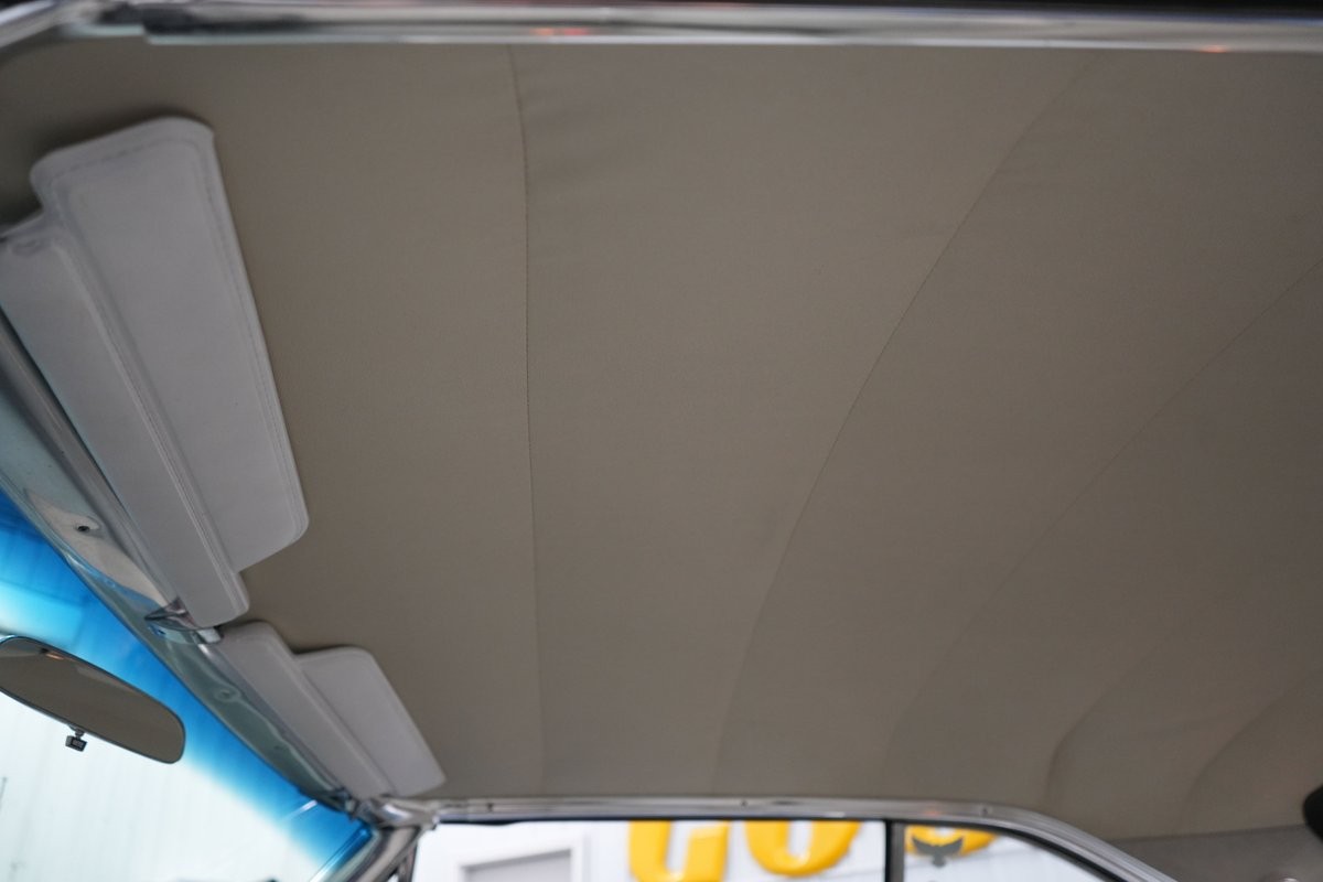 Ford-Galaxie-1964-38