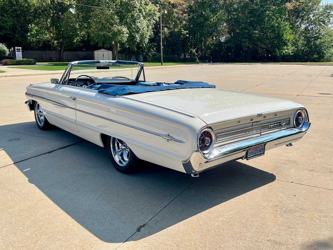 Ford-Galaxie-1964-Convertible-7