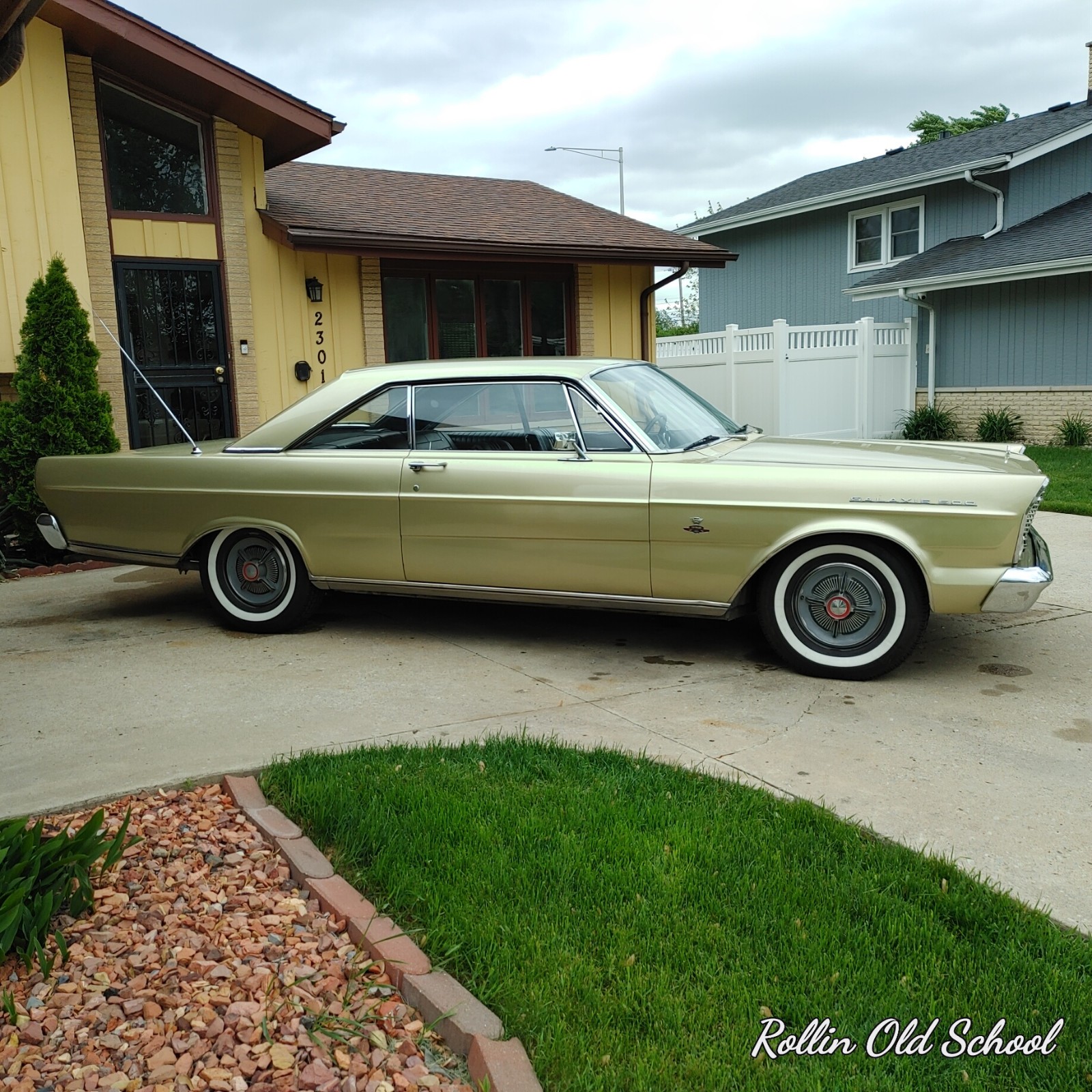 Ford-Galaxie-1965-Coupe-12