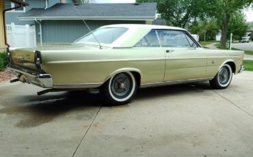 Ford-Galaxie-1965-Coupe