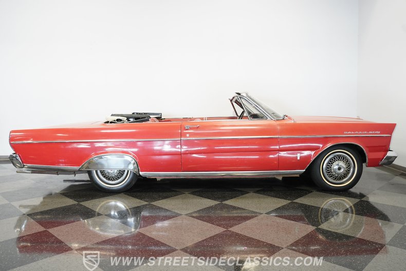 Ford-Galaxie-1965-Red-Red-21