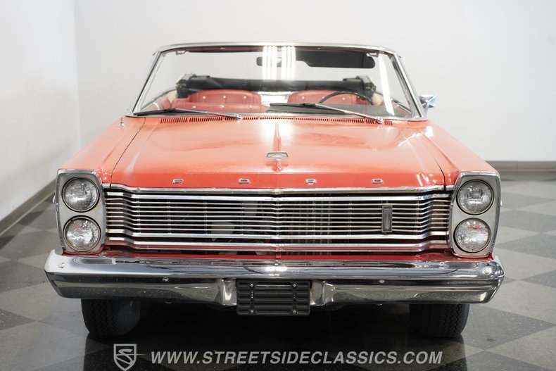 Ford-Galaxie-1965-Red-Red-26