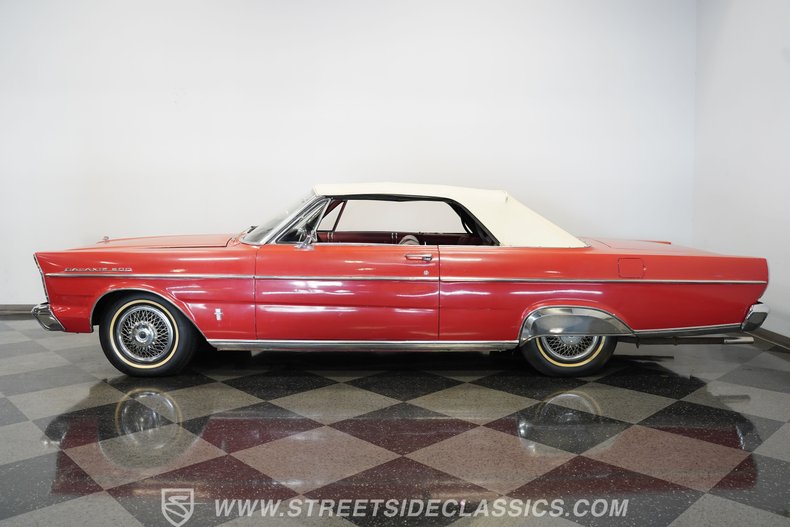 Ford-Galaxie-1965-Red-Red-35