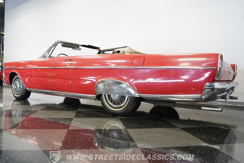 Ford-Galaxie-1965-Red-Red-38