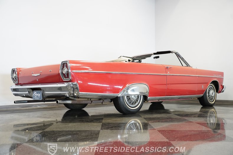 Ford-Galaxie-1965-Red-Red-39