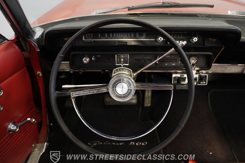 Ford-Galaxie-1965-Red-Red-6