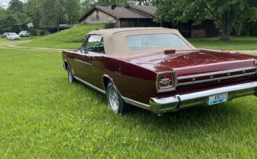 Ford-Galaxie-1966-Burgundy-Black-2