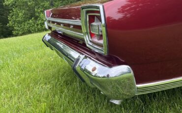 Ford-Galaxie-1966-Burgundy-Black-4