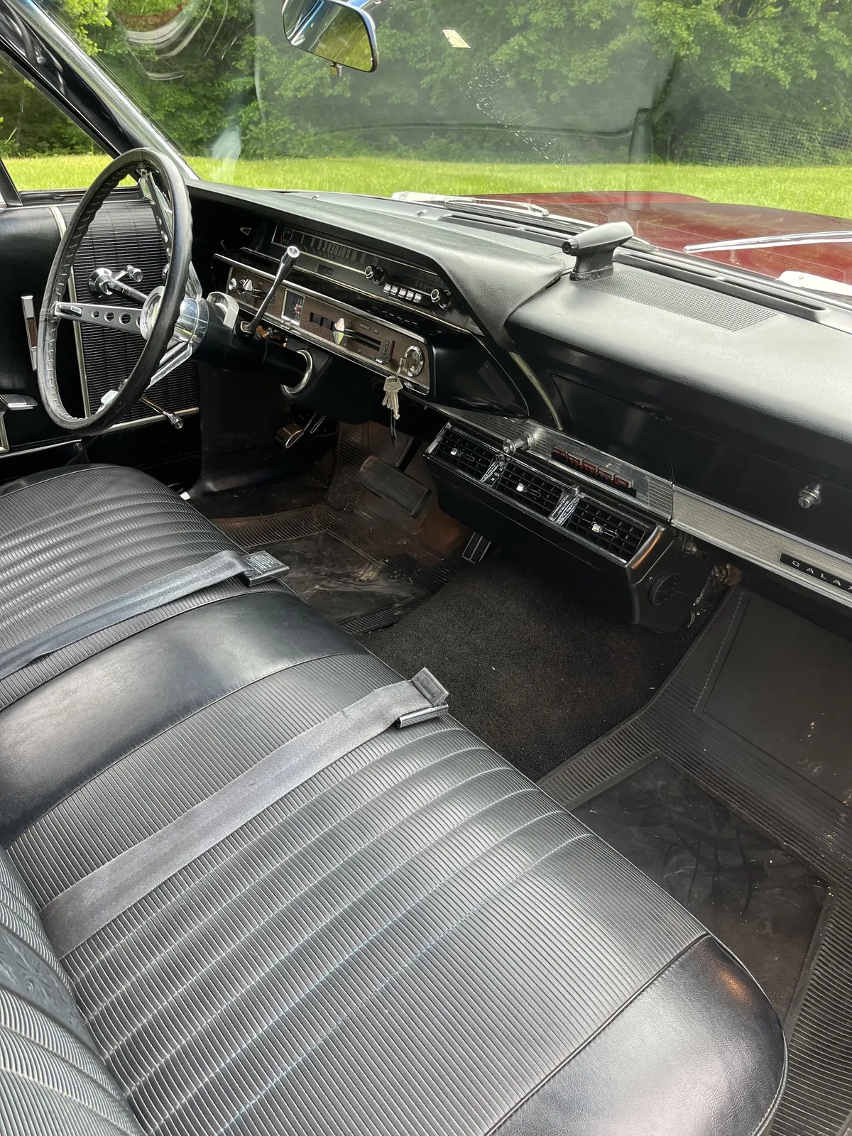 Ford-Galaxie-1966-Burgundy-Black-8