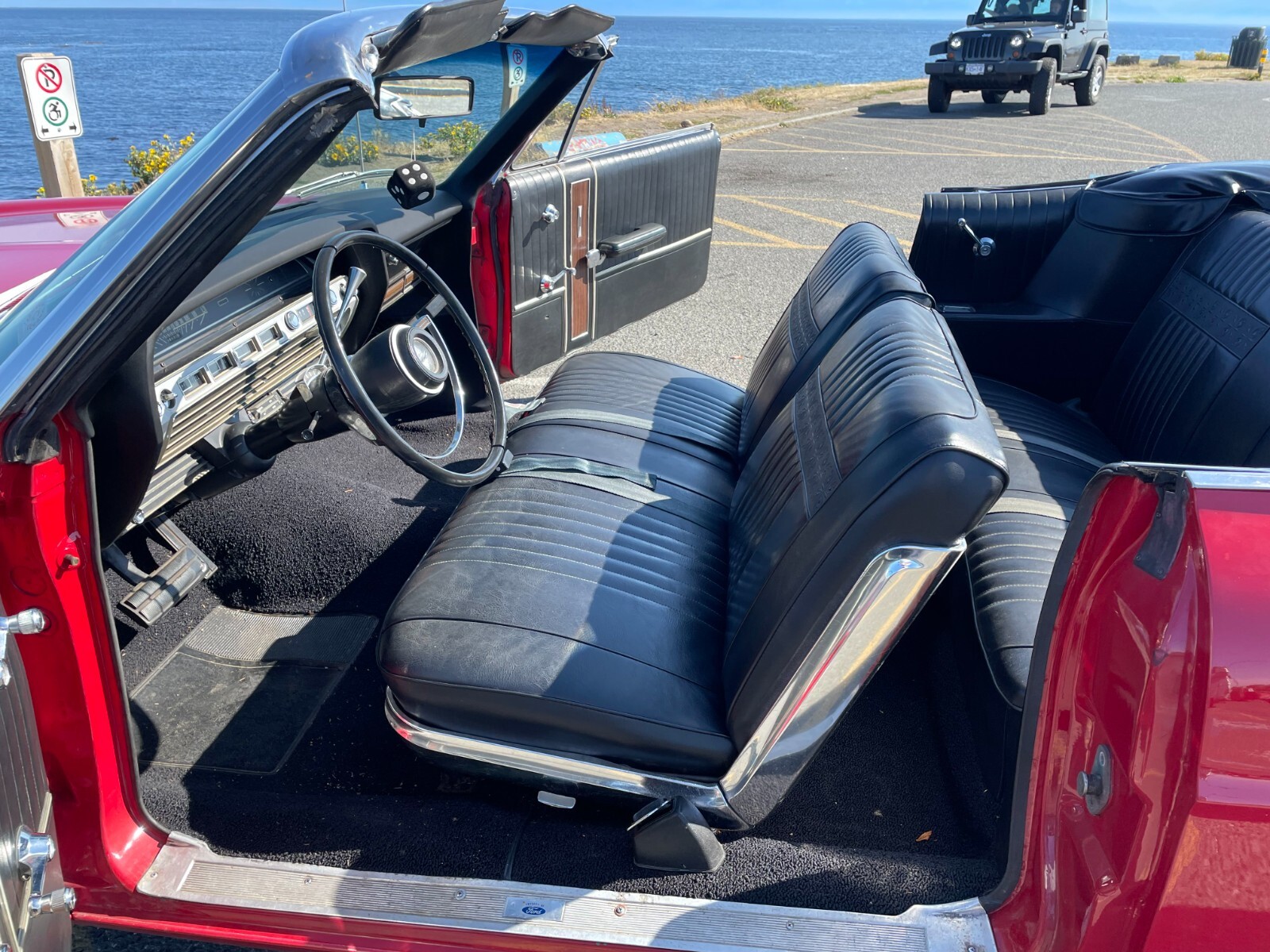 Ford-Galaxie-1967-Convertible-10