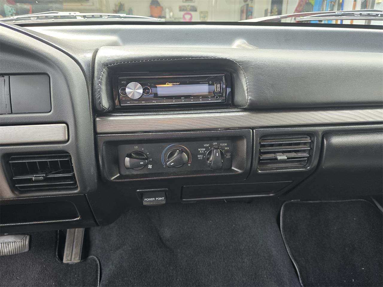 Ford-Lightning-1994-Red-Black-10