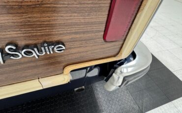 Ford-Ltd-1990-Twilight-Blue-Metall-Dark-Blue-23