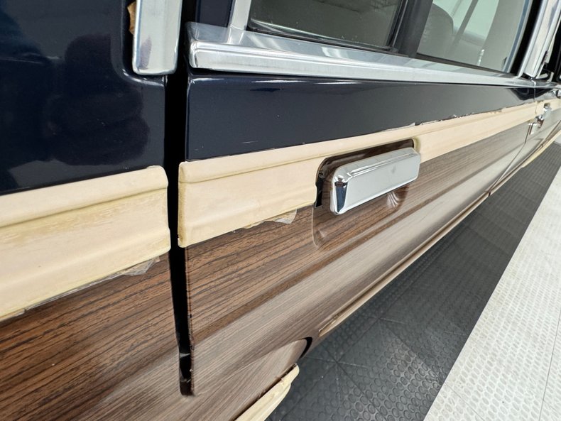 Ford-Ltd-1990-Twilight-Blue-Metall-Dark-Blue-32