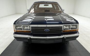 Ford-Ltd-1990-Twilight-Blue-Metall-Dark-Blue-34