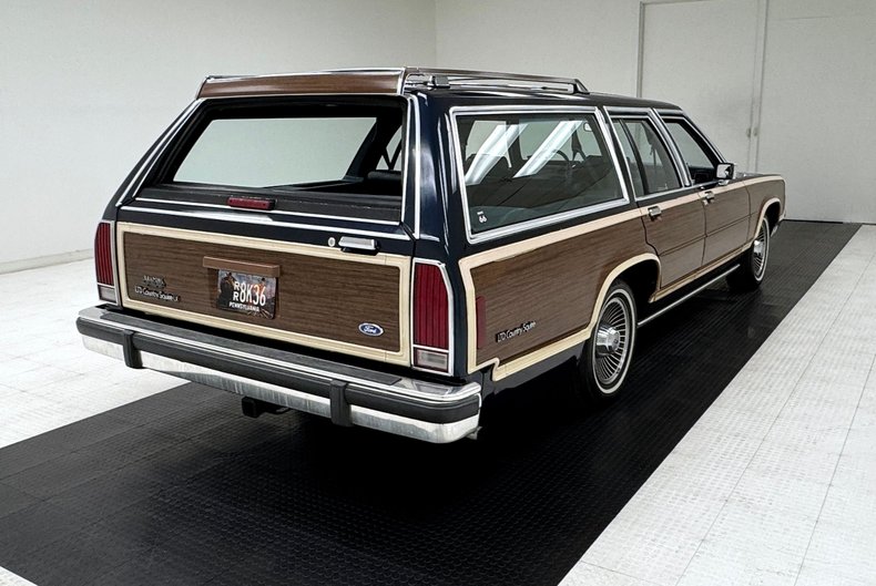 Ford-Ltd-1990-Twilight-Blue-Metall-Dark-Blue-4