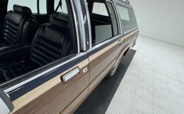 Ford-Ltd-1990-Twilight-Blue-Metall-Dark-Blue-41