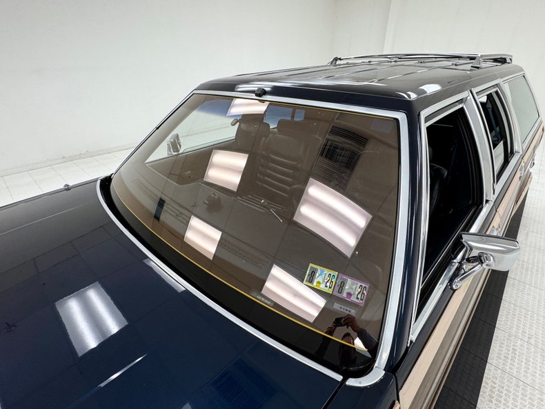 Ford-Ltd-1990-Twilight-Blue-Metall-Dark-Blue-8