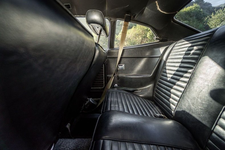 Ford-Maverick-1973-RedWhite-Black-1