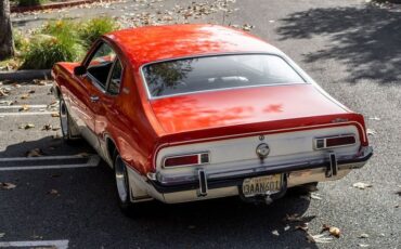 Ford-Maverick-1973-RedWhite-Black-10