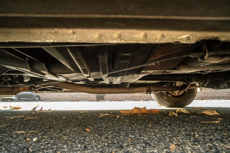 Ford-Maverick-1973-RedWhite-Black-30