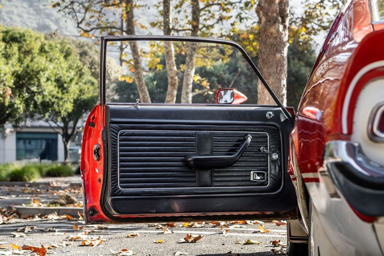 Ford-Maverick-1973-RedWhite-Black-43