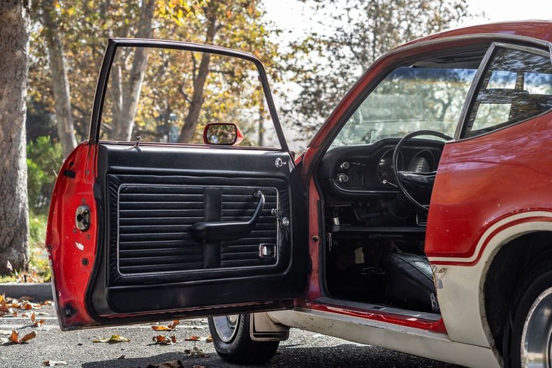 Ford-Maverick-1973-RedWhite-Black-44