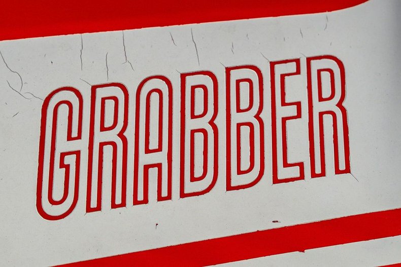 Ford-Maverick-1973-RedWhite-Black-9