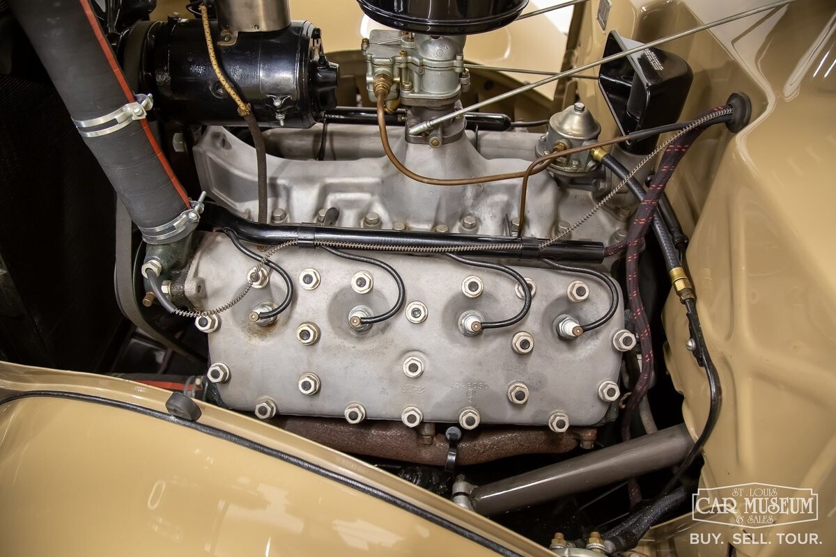 Ford-Model-48-1935-14