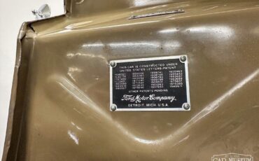 Ford-Model-48-1935-23