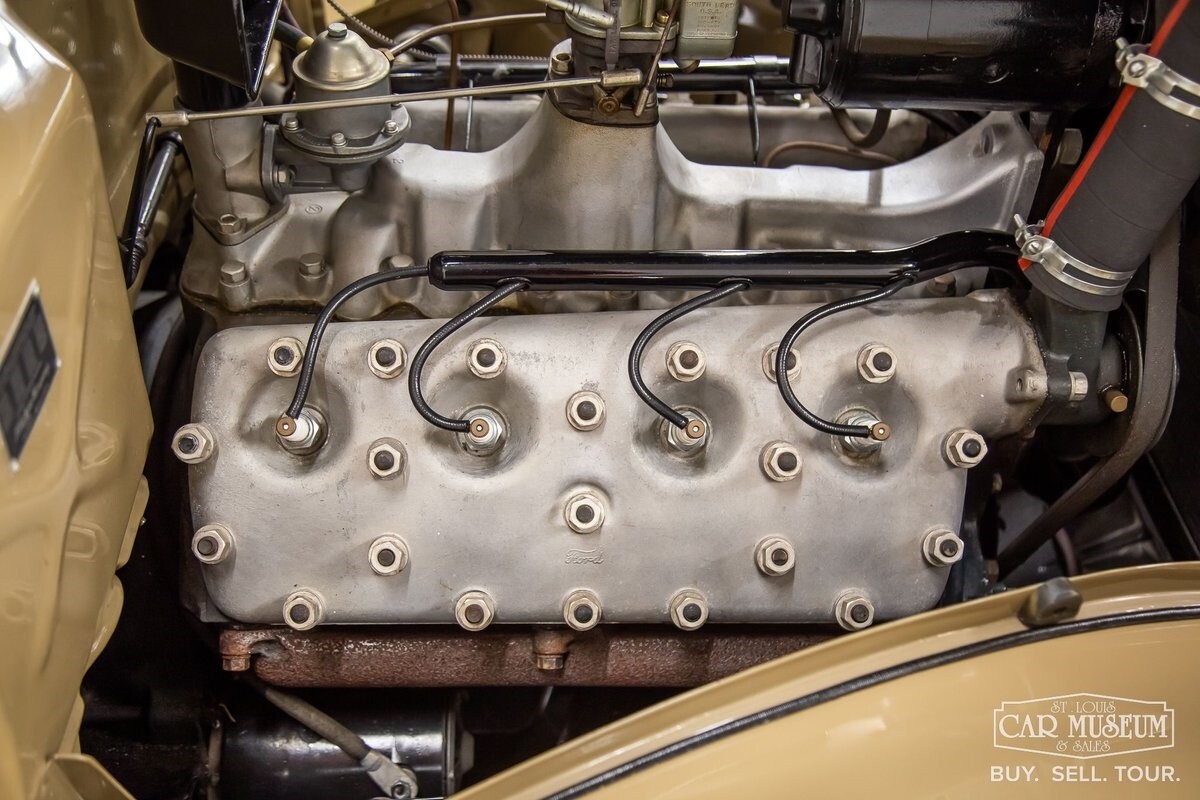 Ford-Model-48-1935-25