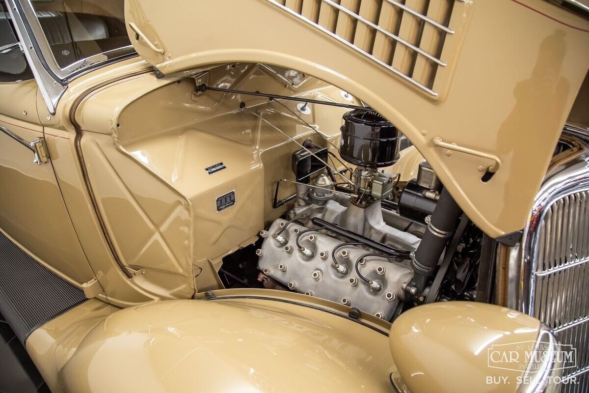 Ford-Model-48-1935-26