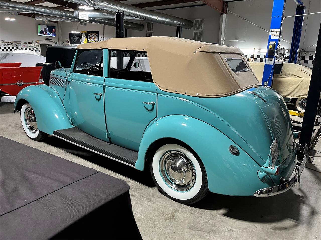 Ford-Model-78-1937-Turquoise-Blue-Brown-Leather-13