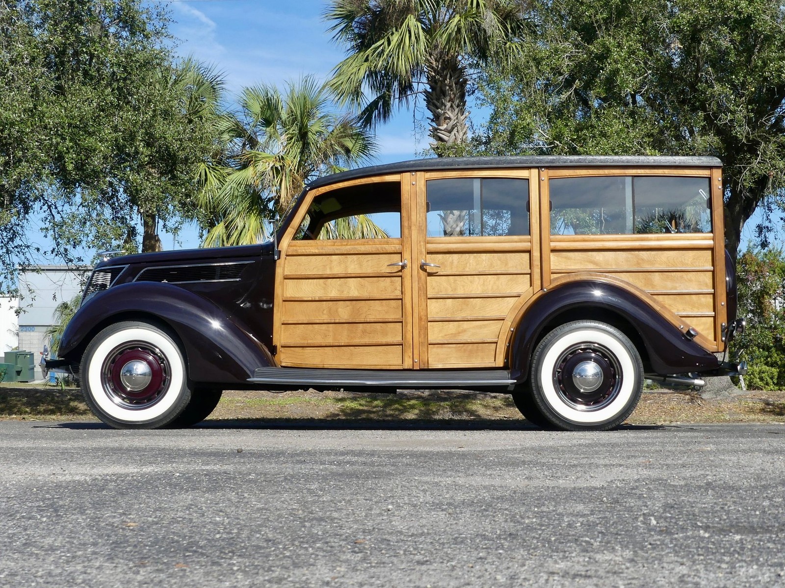 Ford-Model-78-1937-Wagon-11