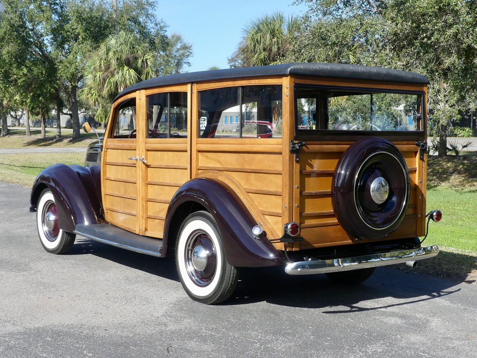 Ford-Model-78-1937-Wagon-12