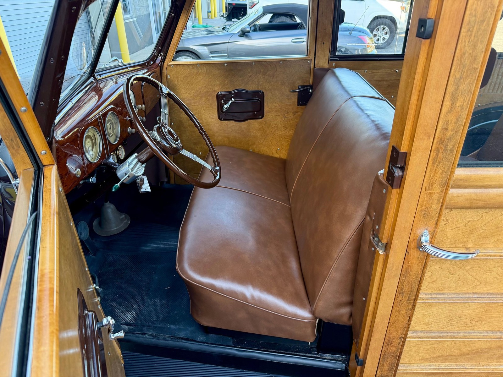 Ford-Model-78-1937-Wagon-3