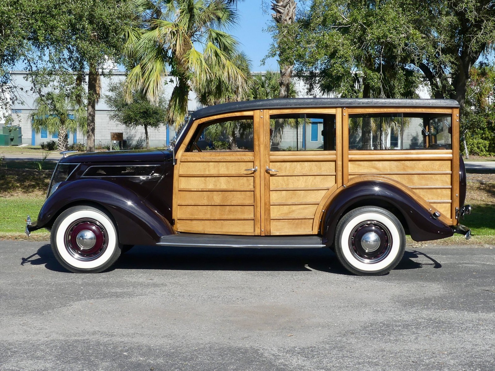 Ford-Model-78-1937-Wagon-9