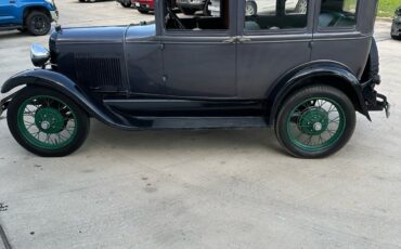 Ford-Model-A-1929-3