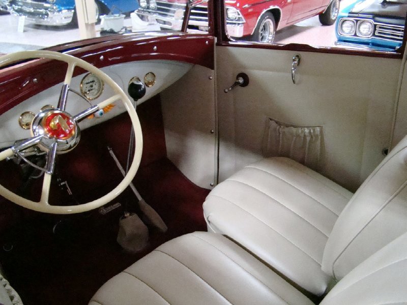 Ford-Model-A-1930-13