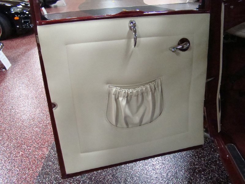 Ford-Model-A-1930-20