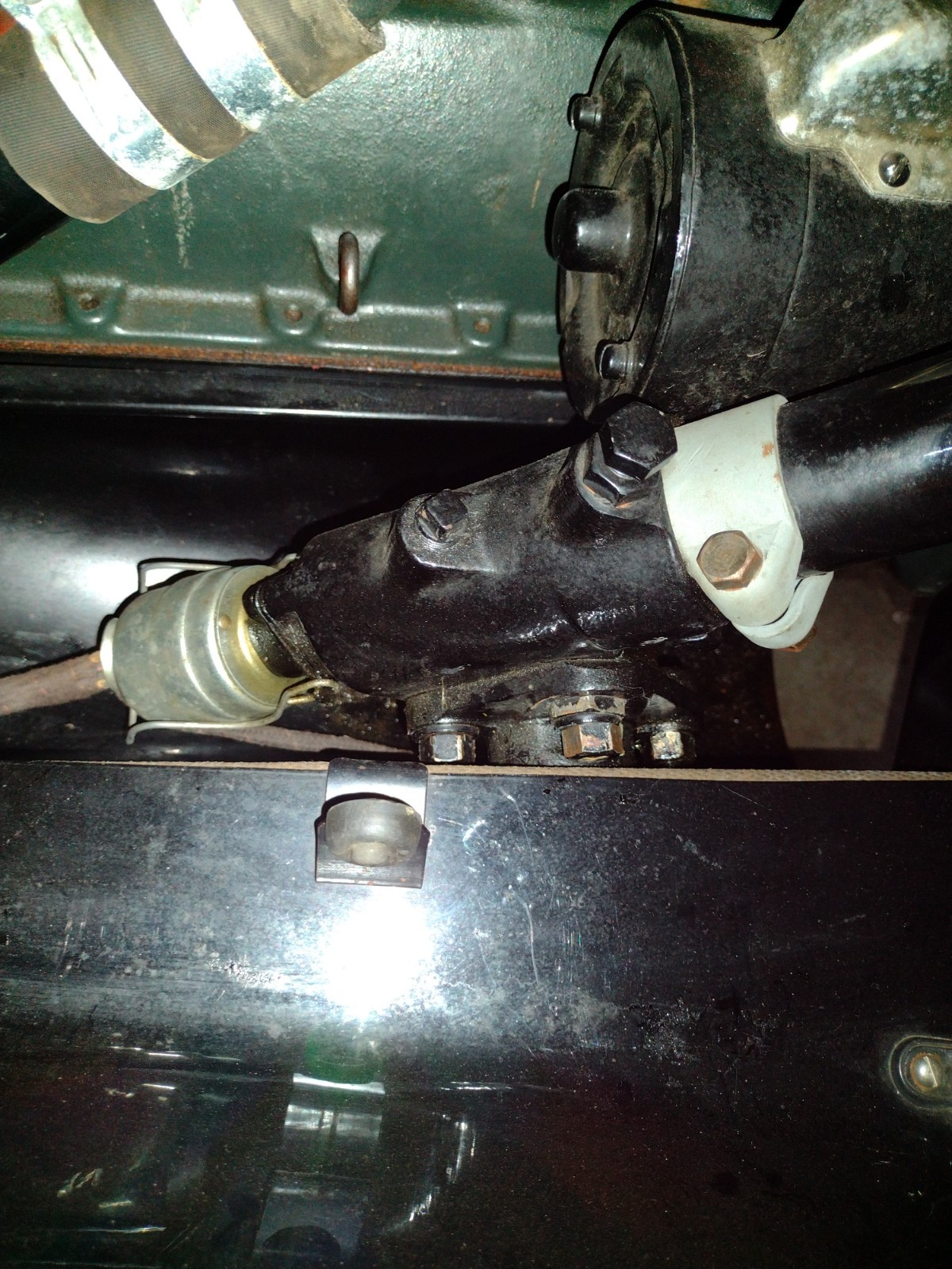 Ford-Model-A-1931-Slant-windshield-fordor-17