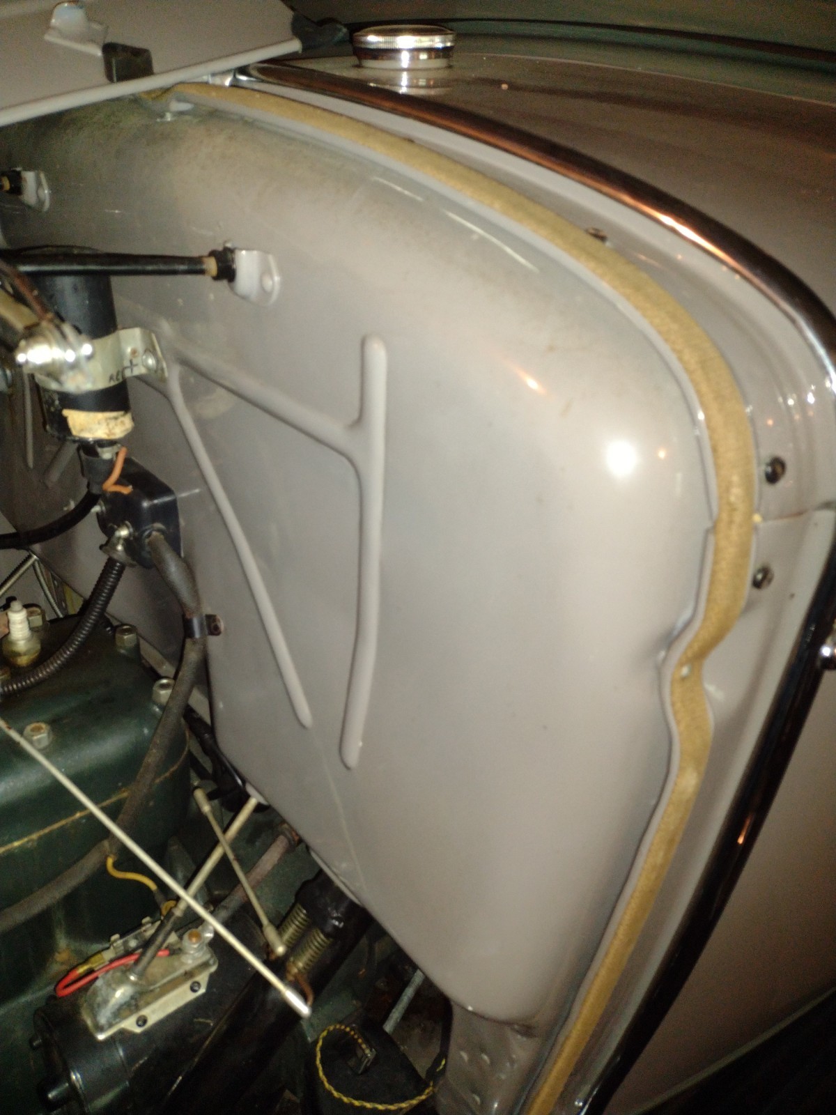 Ford-Model-A-1931-Slant-windshield-fordor-18