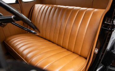 Ford-Model-A-5-Window-1930-2-Door-Coupe-27