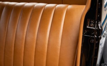 Ford-Model-A-5-Window-1930-2-Door-Coupe-29