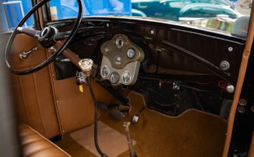 Ford-Model-A-5-Window-1930-2-Door-Coupe-35