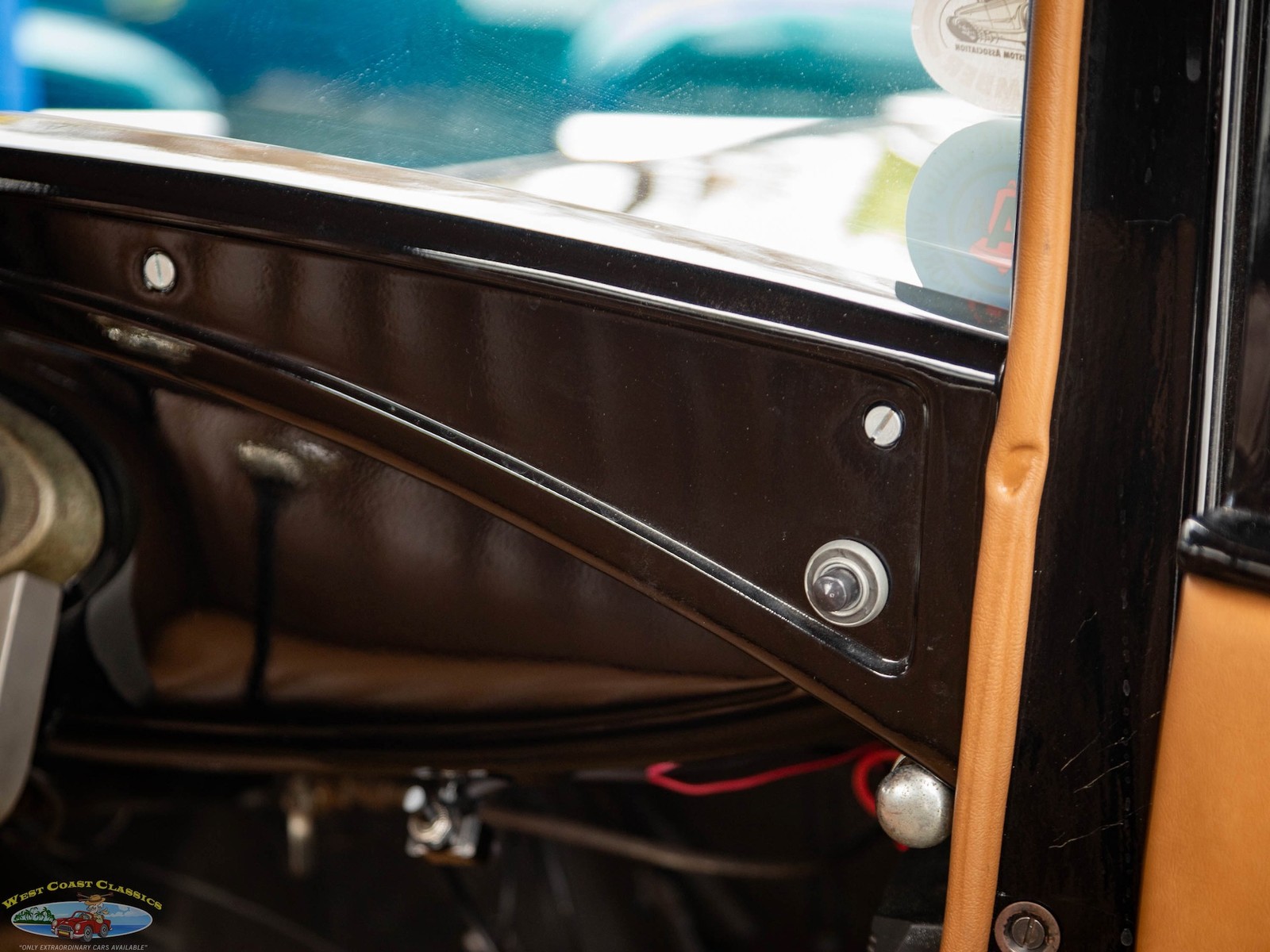 Ford-Model-A-5-Window-1930-2-Door-Coupe-37