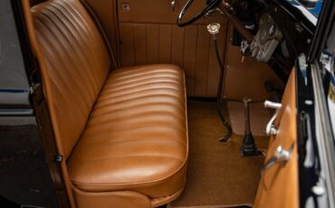 Ford-Model-A-5-Window-1930-2-Door-Coupe-38