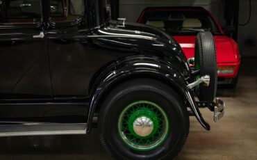 Ford-Model-A-5-Window-1930-2-Door-Coupe-7