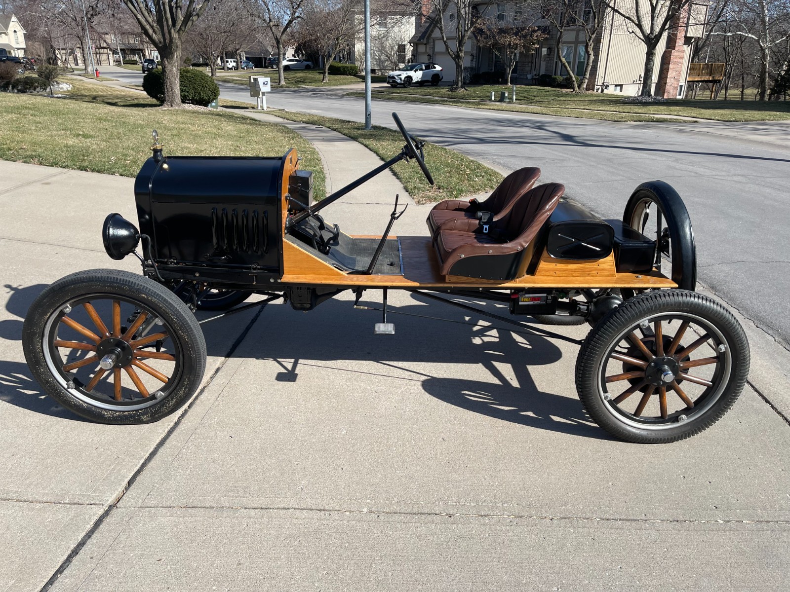Ford-Model-T-1919