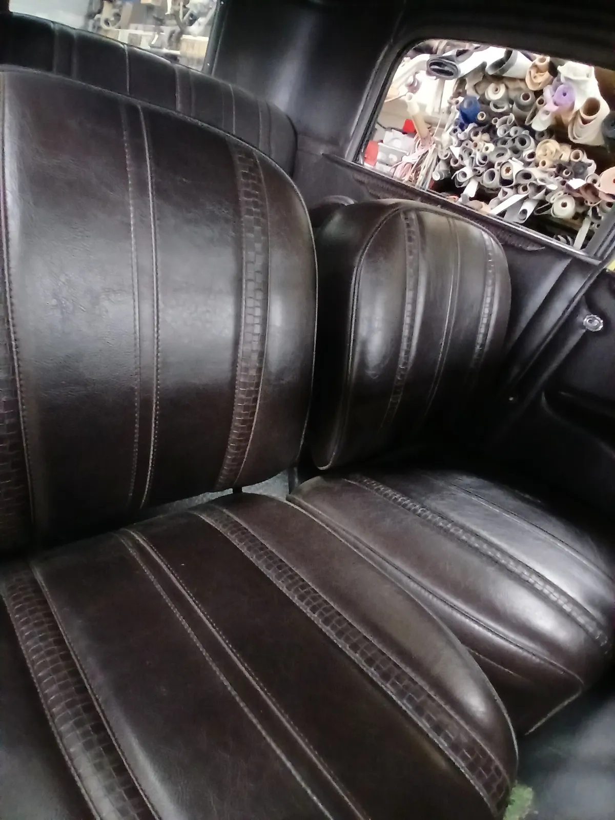 Ford-Model-a-1928-Yellow-Walnut-Brown-11