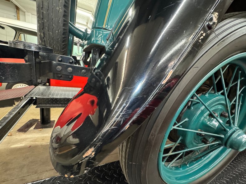 Ford-Model-a-1929-Balsam-Green-Brown-10